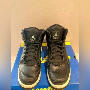 Mens Nike Air Jordan SC-3 Black White Basketball Sneakers Size 12